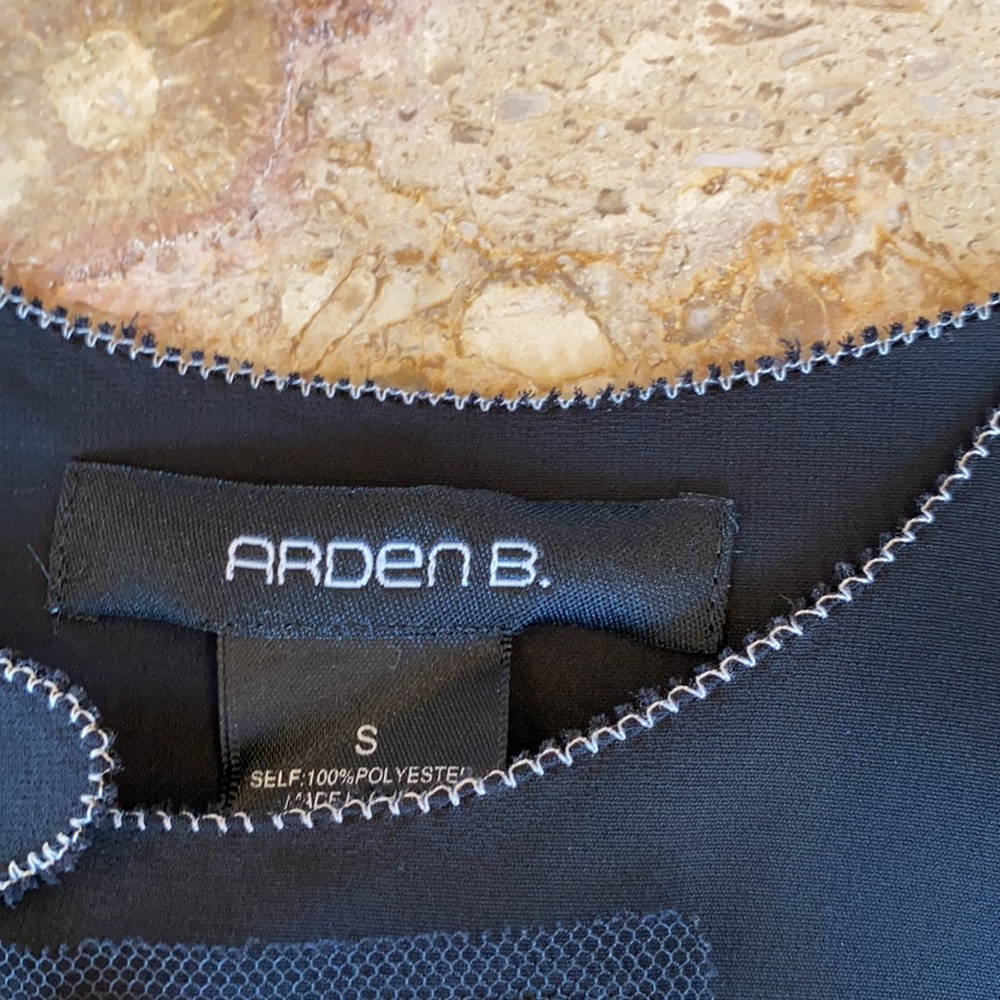 Arden B top - Picture 6 of 7